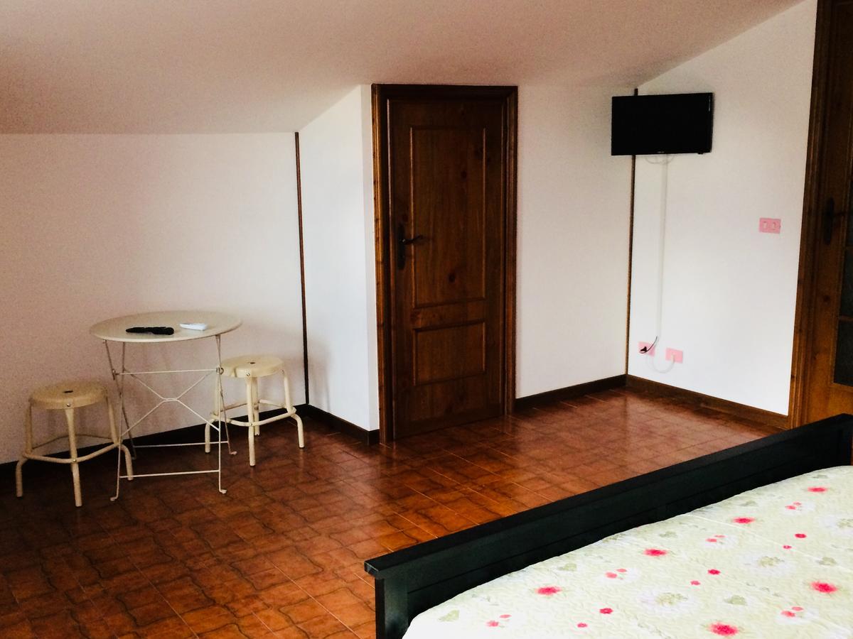 Tana Dell'Elfo B&B Gavi Bagian luar foto