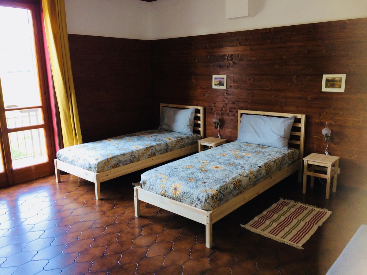 Tana Dell'Elfo B&B Gavi Bagian luar foto
